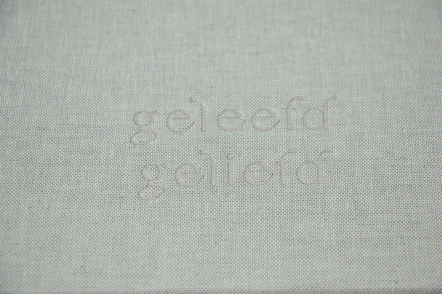 linnen koesterdoos 'geleefd, geliefd' - om zelf te vullen