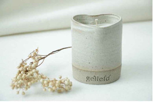 linnen koesterdoos s 'geleefd, geliefd' - hartjeskaars